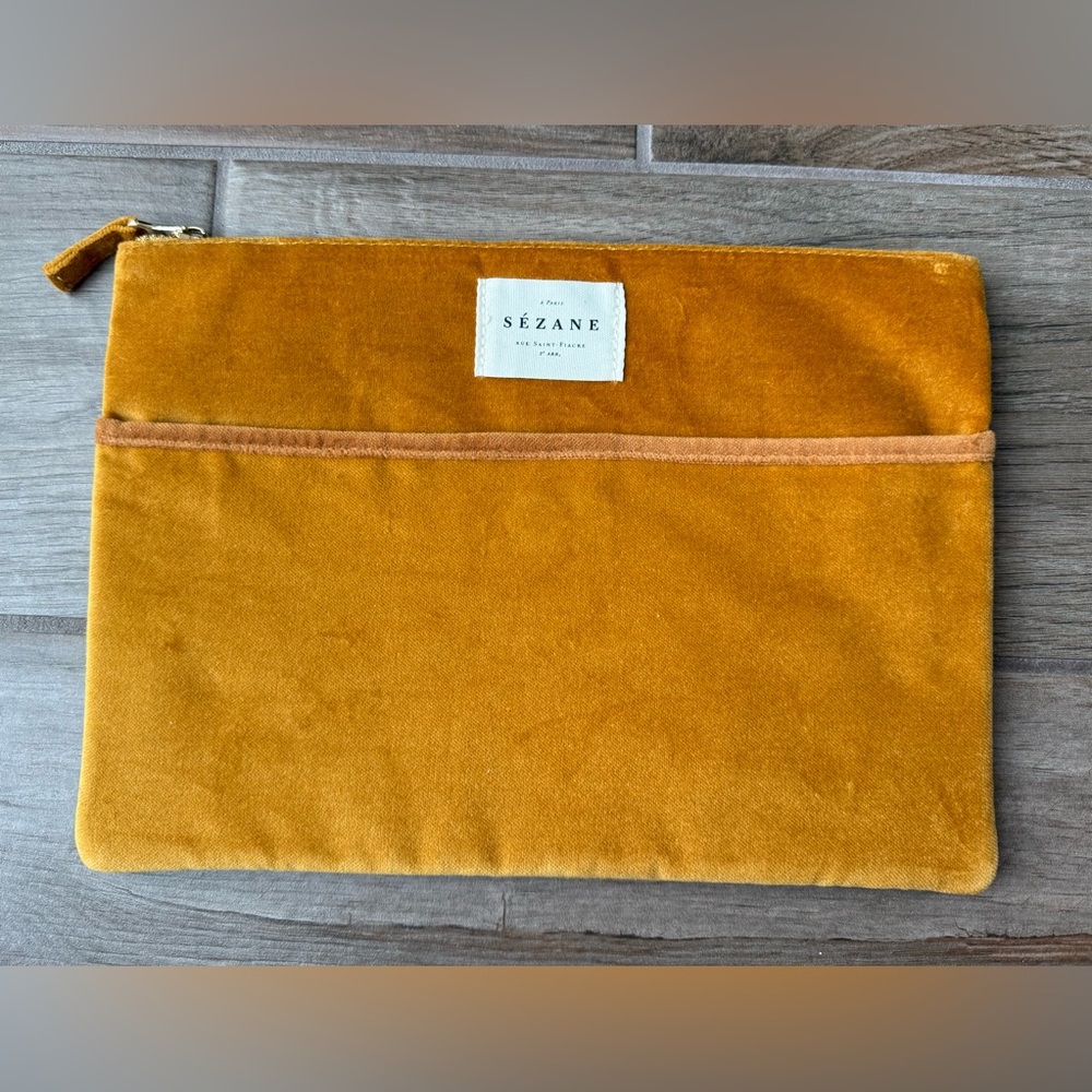 NWOT Sezane velvet pouch